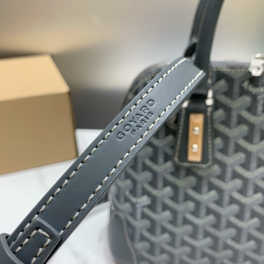 Vendome Mini Handle Bag In Grey